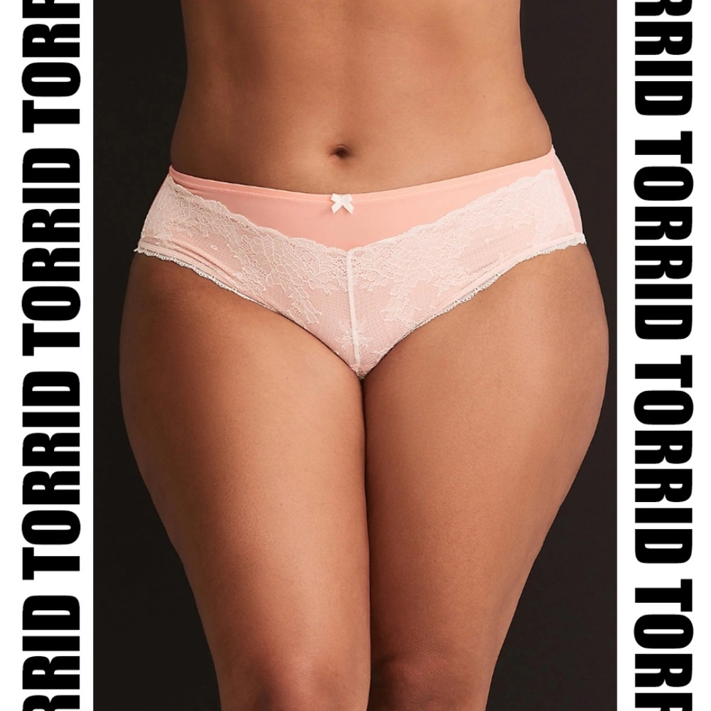 Torrid - Coral & White Lace Hipster Panty NWT
